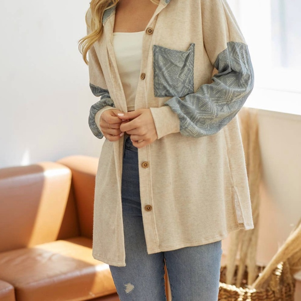 Beige/Grey Paisley Patterned Button-Up